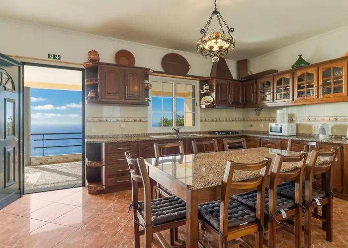 Nobrega By Madeira Funchal