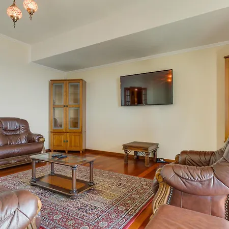 Nobrega By Madeira פונשל